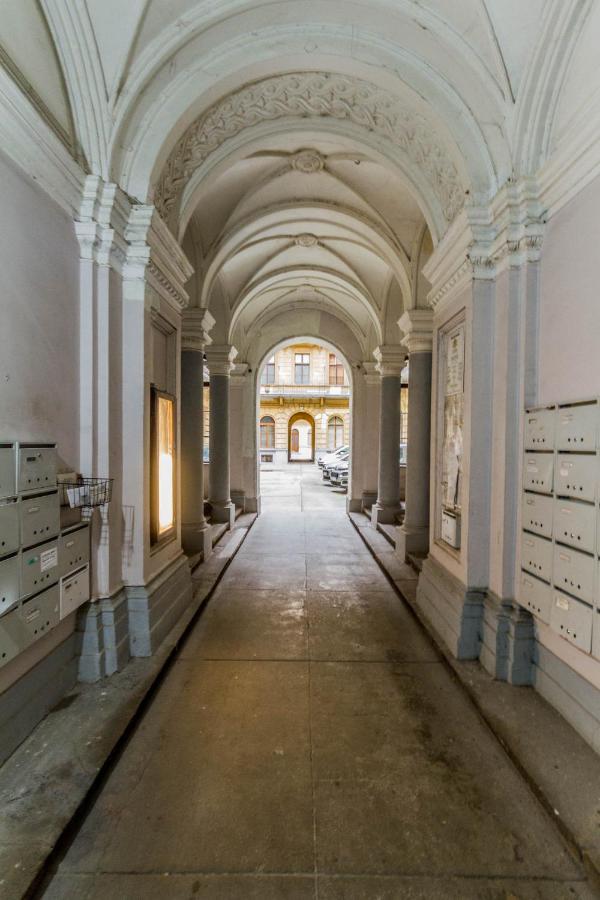 The Museum Living Boedapest Buitenkant foto